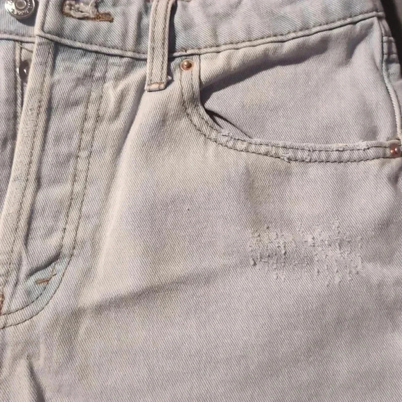 Wild fable super high Rise cutoff shorts size 10 - Picture 8 of 9